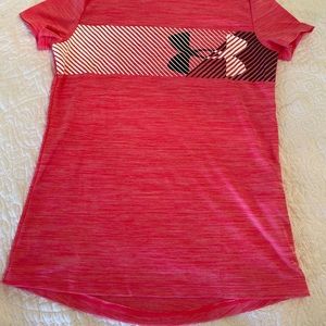 Girls Under Armour tee